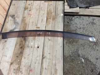 Ветровик передний правый Toyota Prius