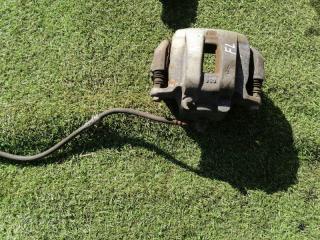 Суппорт передний левый Nissan MURANO 2010