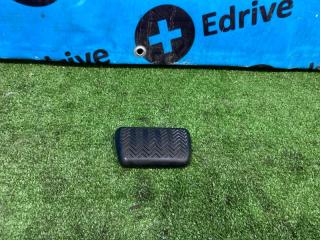 Фото запчасти накладка на педаль Toyota Prius 2010 контрактная запчасть Запчасть накладка на педаль Toyota Prius 2010