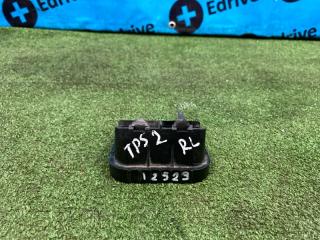 Клапан вентиляции салона задний левый Toyota PASSO 2016