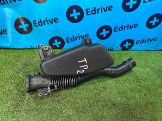 Корпус воздушного фильтра Toyota Prius 2011