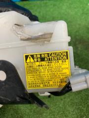 Бачок для тормозной жидкости Prius 2013 ZVW30 2ZR -FXE