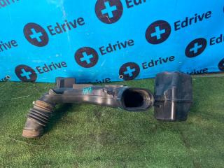 Корпус воздушного фильтра Toyota Prius 2016