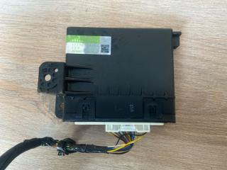 Электронный блок Toyota Prius 2014