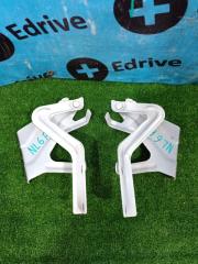 Петля капота передняя Leaf 2019 ze1 EM57