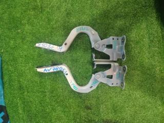 Петля капота Toyota Prius 2016