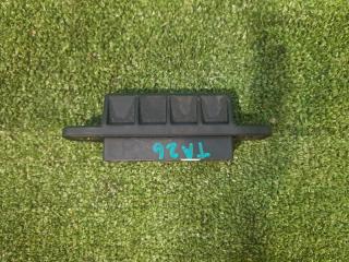Кнопка открывания багажника Toyota Aqua NHP10 1NZFXE Кнопка открывания багажника Toyota Aqua NHP10 1NZFXE