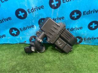 Корпус воздушного фильтра Toyota Prius 2016