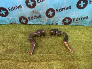 Петля капота Toyota Aqua 2016