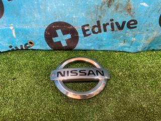 Фото запчасти эмблема Nissan nv200 2017 контрактная запчасть Запчасть эмблема Nissan nv200 2017