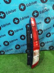 Стоп-сигнал задний правый Toyota Roomy 2019