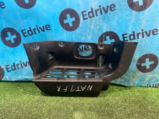 Запчасть подставка под ногу передняя правая Nissan Atlas 2013