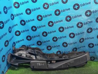 Запчасть жабо Toyota Roomy 2019