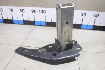 Запчасть кронштейн усилителя переднего бампера левый Audi A6