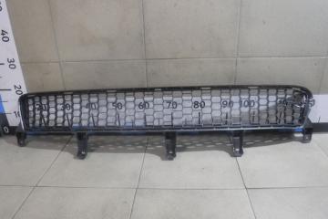 Запчасть решетка в бампер центральная Lexus LX570