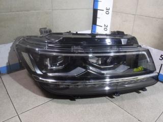 Фара правая Volkswagen Tiguan