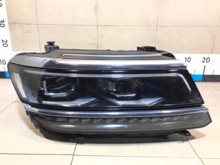 Фара правая Volkswagen Tiguan