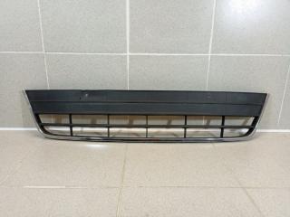 Решетка в бампер центральная Volkswagen Tiguan