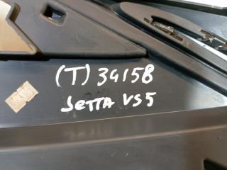 Решетка в бампер правая VS5