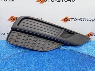 Запчасть решетка в бампер правая Honda CR-V