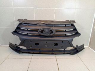 Решетка радиатора Lada Granta Б/У Решетка радиатора Lada Granta