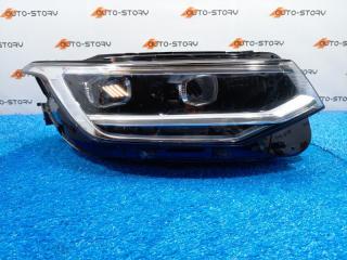 Фара правая Volkswagen Tiguan