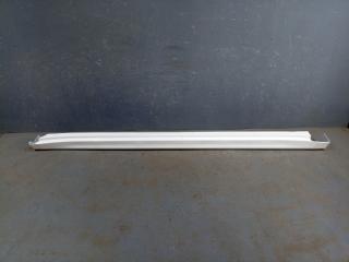 Фото запчасти накладка на порог Nissan Tiida Б/У запчасть Запчасть накладка на порог Nissan Tiida