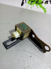 Датчик airbag передний Toyota Allex 2001- 2006