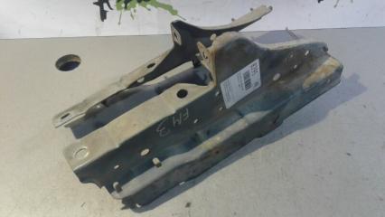 Кронштейн опоры двигателя левый Ford Mondeo 2000-2007