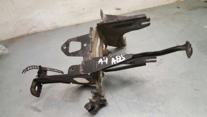 Запчасть кронштейн Audi А4 1994- 2001