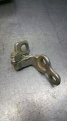 Петля двери нижняя задняя правая Ford Focus 1998 - 2005