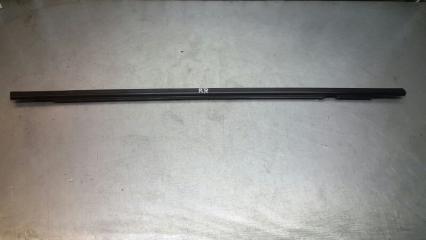 Уплотнитель стекла наружний задний правый Mazda Mazda3 2003-2009