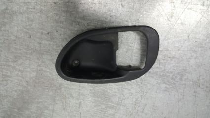 Запчасть накладка на ручку двери внутренняя задняя правая Mitsubishi Mirage 1997-2000