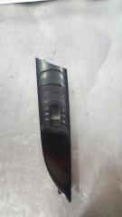 Накладка двери внутренняя передняя правая Mazda Mazda3 2006-2009