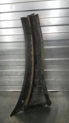 Решетка под лобовое стекло правая Mazda Mazda3 2006-2009