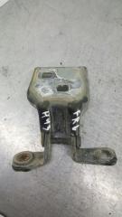 Запчасть петля двери нижняя передняя правая Dodge Stratus 2000-2006
