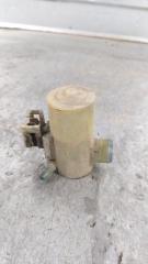 Запчасть насос омывателя Subaru Impreza 1992-2000 GF1 EJ15 86611AC010 Б/У Насос омывателя Subaru Impreza 1992-2000 GF1 EJ15 86611AC010 Б/У