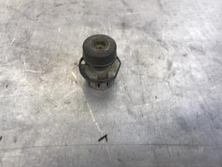 Отбойник капота Renault Megane 2002- 2009
