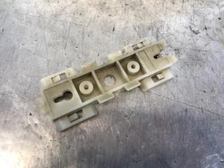 Фиксатор панели порога кузова Renault Scenic RX4 2000-2003