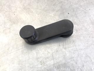 Запчасть ручка стеклоподъемника Renault Logan 2004- 2016 LS 8200673745 Б/У Ручка стеклоподъемника Renault Logan 2004- 2016 LS 8200673745 Б/У