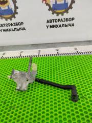 Запчасть трубка топливная Mazda Axela 2003-2009