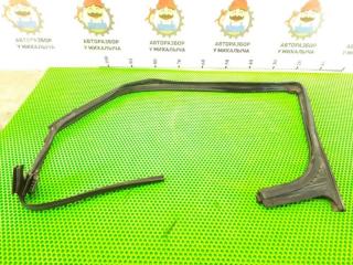 Запчасть уплотнитель стекла двери передний левый Daihatsu YRV 08.2000 - 08.2005