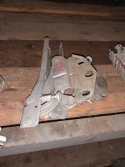 Запчасть петли капота Volkswagen Passat B6 2006 3C2 345677899987 Б/У Петли капота Volkswagen Passat B6 2006 3C2 345677899987 Б/У