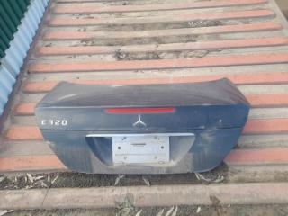 Запчасть крышка багажника Mercedes-Benz E 2005