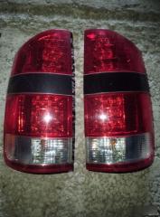 Запчасть фонарь Toyota Noah 2001-2007