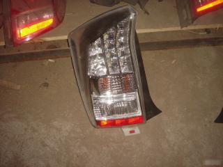 Запчасть стоп-сигнал Toyota Prius 2009-2011