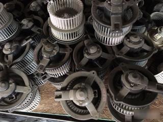 Запчасть моторчик печки Toyota Funcargo 1999-2005