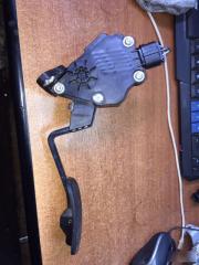 Запчасть педаль газа Toyota Prius 2017-2025