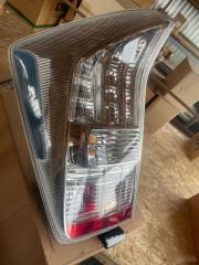 Запчасть фонарь левый Toyota Prius 2009-2011