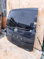 Запчасть дверь багажника Toyota VOXY 2001-2007